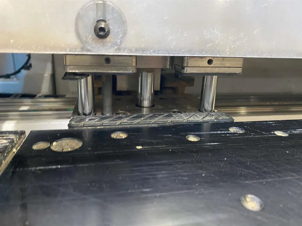 KDT 612M CNC Delik Makinesi (2020) — 8/13