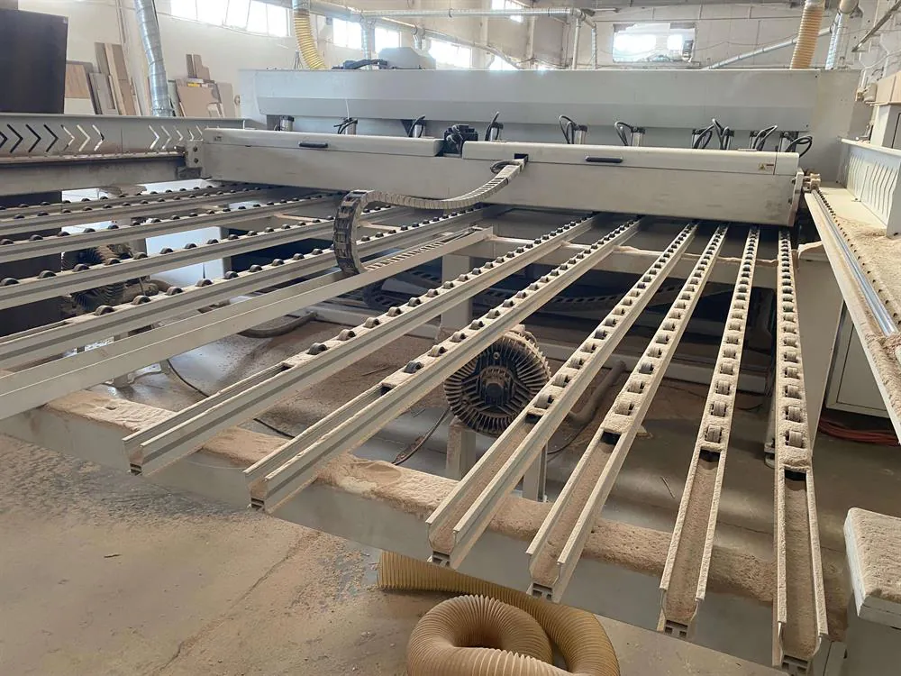 KDT Sawtech PR 38 Önden Yüklemeli Panel Ebatlama Makinesi (2014) — 6/7