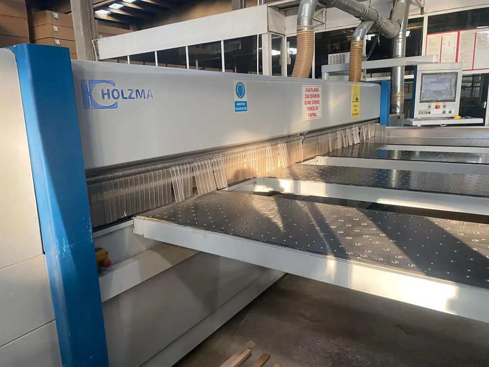Homag Hpl 430/43/22 Asansörlü Arkadan Yüklemeli Panel Ebatlama Makinesi (2009) — 2/9