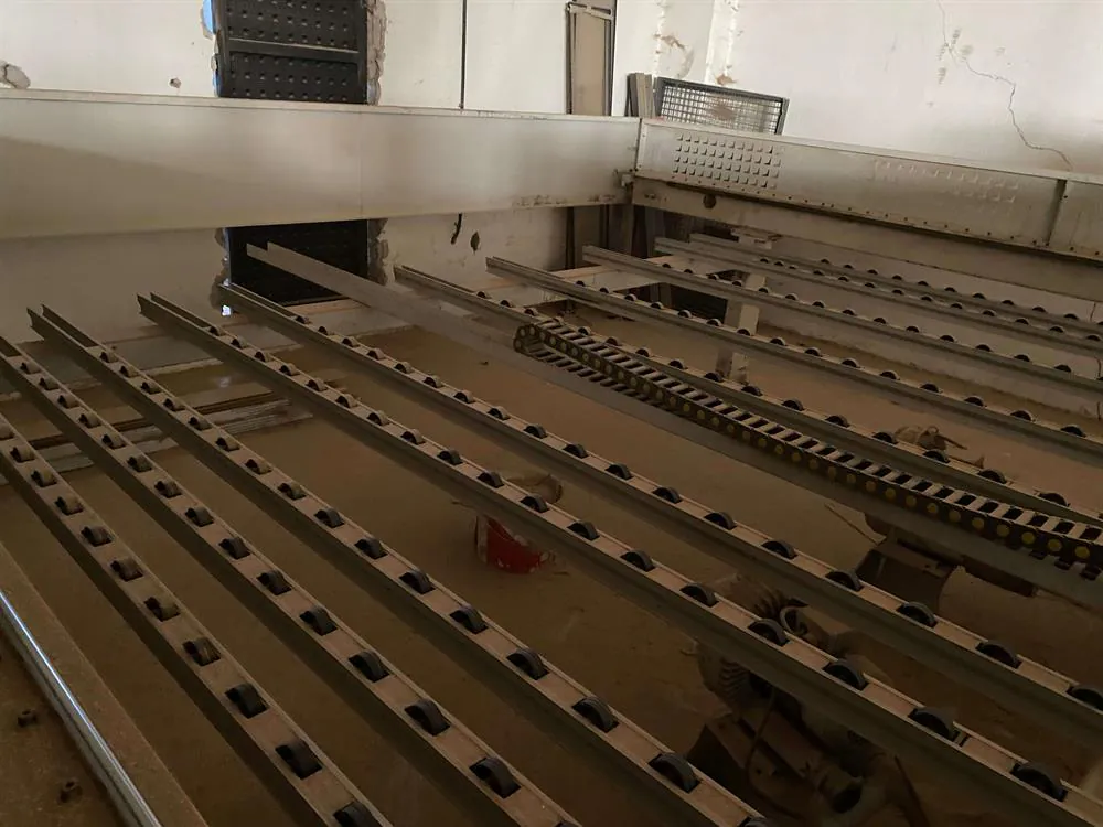 KDT Sawtech Wdx 838 Önden Yüklemeli Panel Ebatlama Makinesi (2014) — 9/10