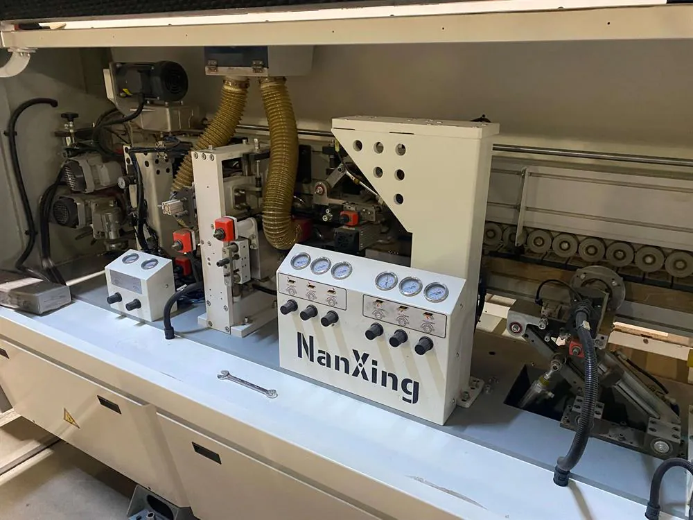 Nanxing NB 875 E Soft-forming Kenar Bantlama Makinesi (2023) — 11/17