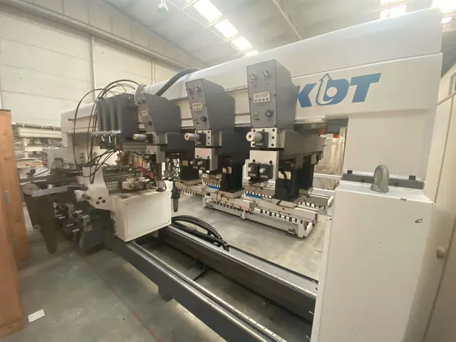 KDT 6352 Çoklu Delik Makinesi (2013)
