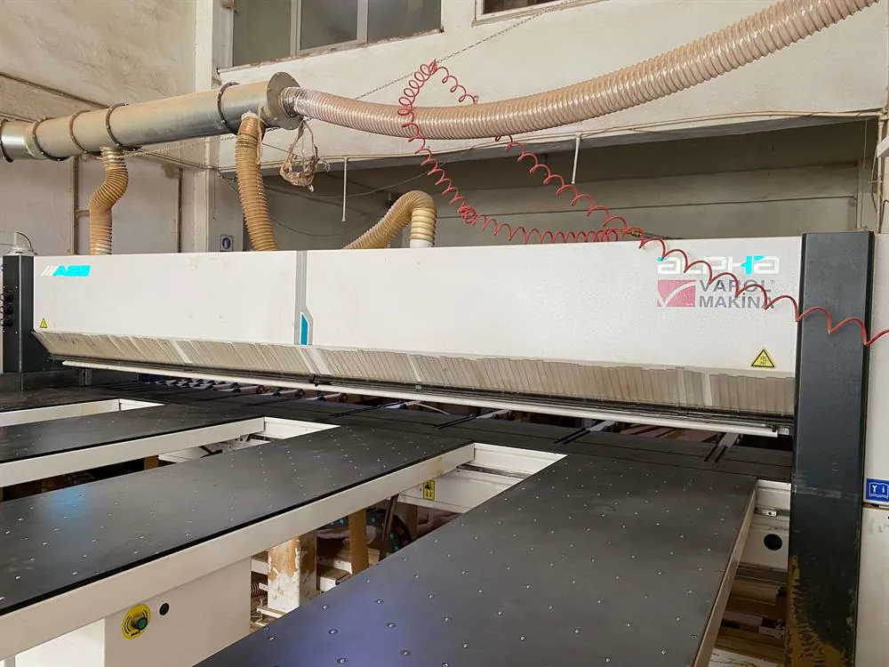 AES Alpha Ps 04 - 4200 Panel Saw (2021) — 2/12