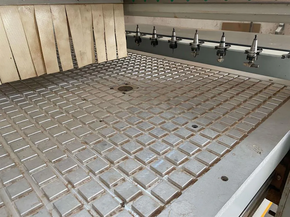 Reksis Rekspeed 2136 Düz Tabla CNC Makinesi (2021) — 12/17