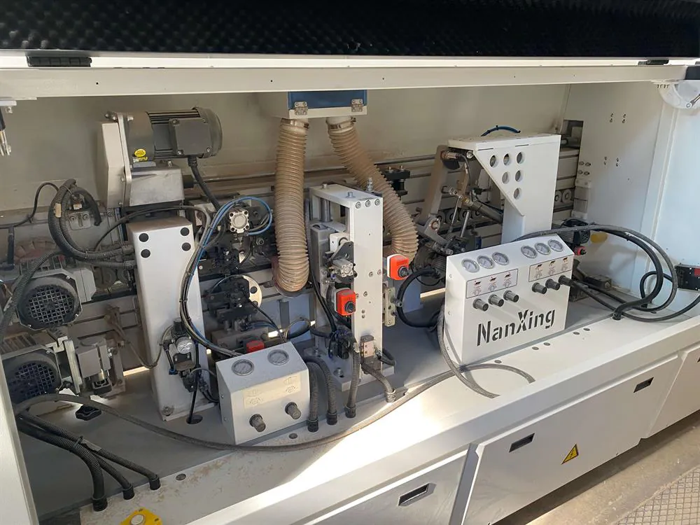 Nanxing NB 875 E Softforming Kenar Bantlama Makinesi (2022) — 15/16