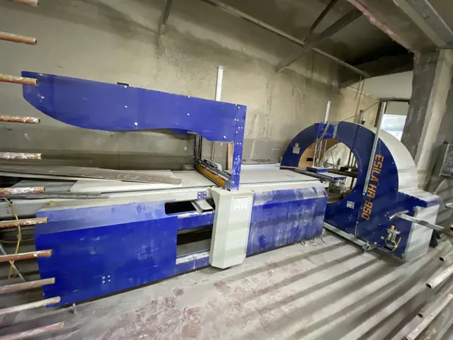 Esila Hr 950 Yatay Streç Sarma Makinesi (2014)