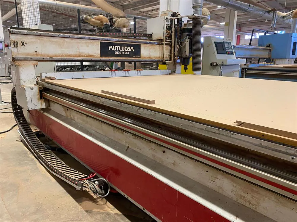 Mutlucam Makine 2128 Düz Tabla CNC Makinesi (2015) — 3/9