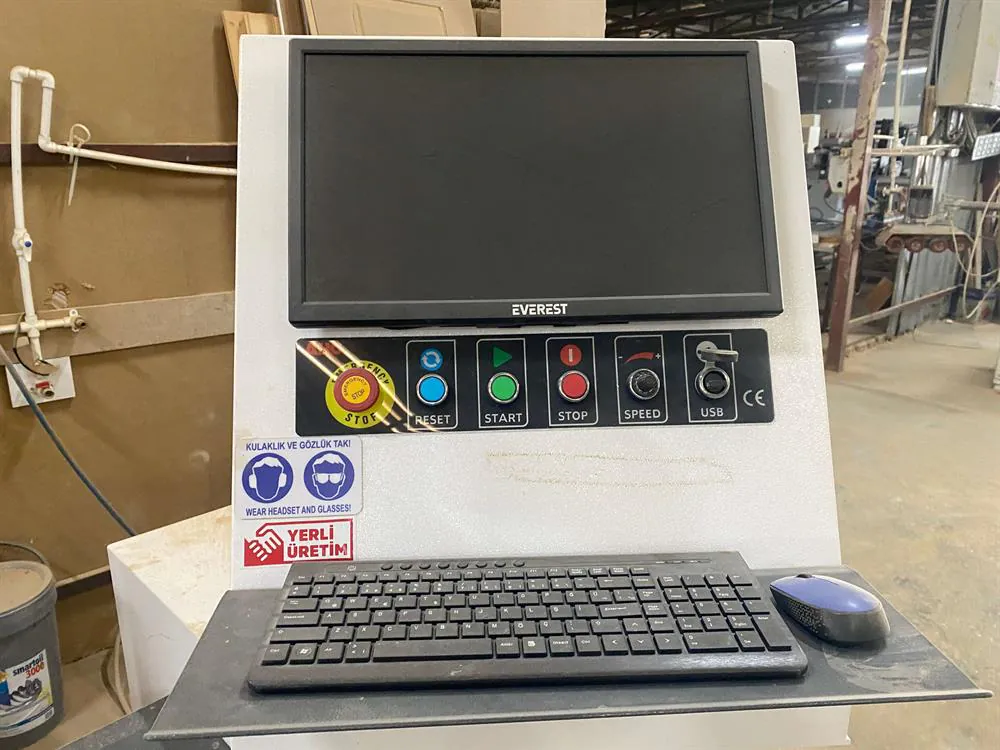 AHC Cnc Door Lock Kol Kilit ve Menteşe Açma Makinesi (2024) — 7/9