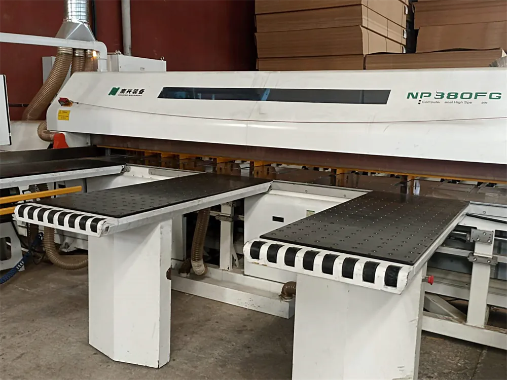 Nanxing Np 380 Fg Önden Yüklemeli Panel Ebatlama Makinesi (2021) — 2/4