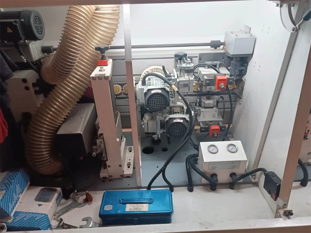 Nanxing NB8CHJ Kenar Bantlama Makinesi (2020) — 5/8