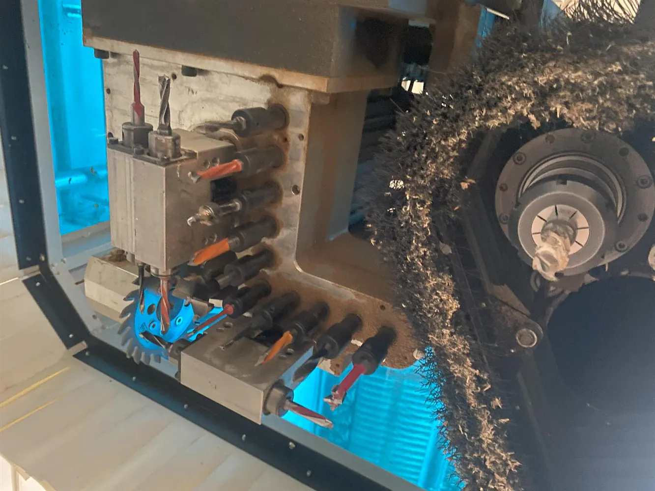 AES Vega 1332 CNC İşleme Merkezi (2012) — 7/10