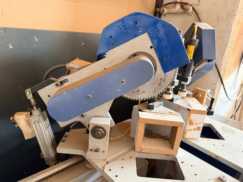 Toskar Woodmaster 200 Gönye ve Profil Kesim Makinesi — 3/5