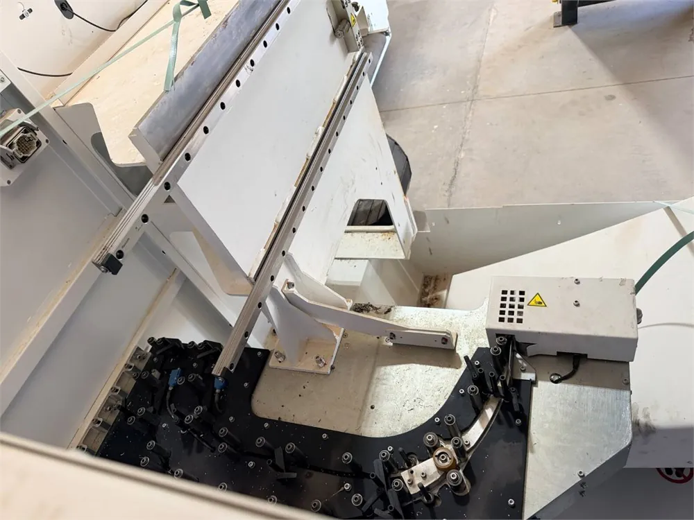 HOMAG Centateq E - 310 Venture BMG 310 /33/16 /V/K Eğri Kenar Cnc Makinesi (2023) — 16/16