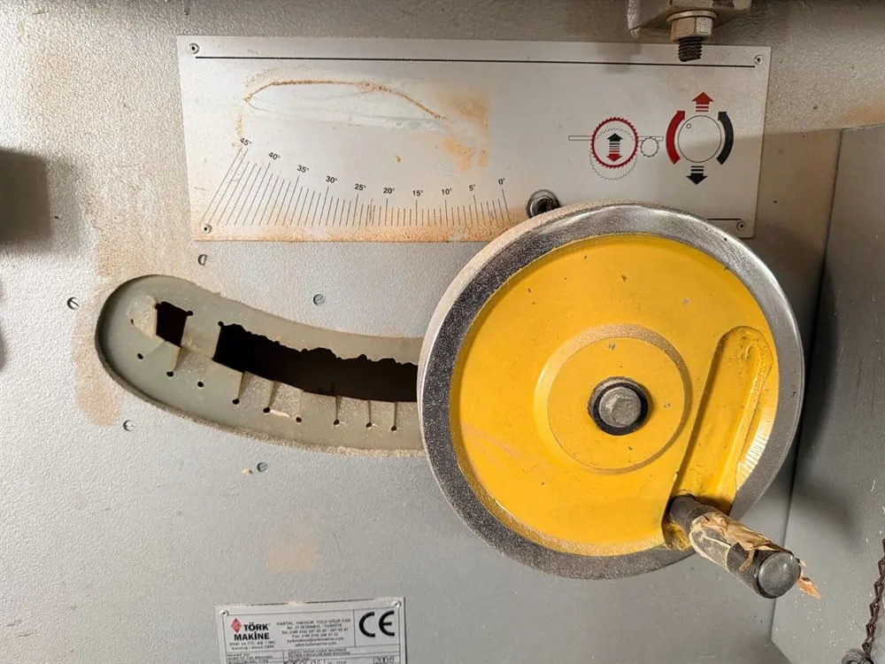 Törk Makine AC YD 1500 Çizicili Yatar Daire Testere (2006) — 4/4