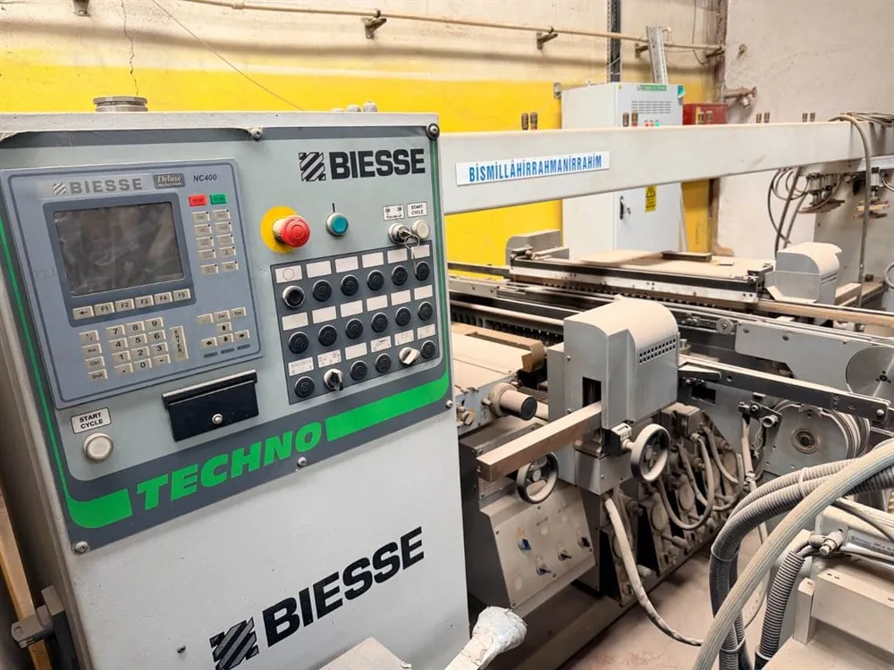 Biesse Techno Kf 5+2 Çoklu Delik Makinesi (2006) — 2/9