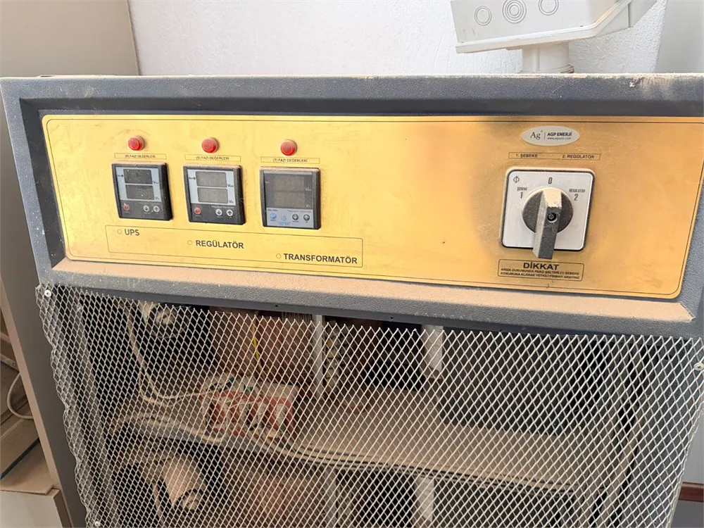 Agp Enerji SR 33 Trifaze Servo Voltaj Regülatörü — 2/4