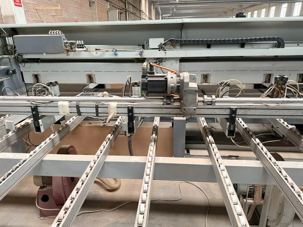 Biesse EBT 120 L Yandan Arkadan Yüklemeli Asansörlü Panel Ebatlama Makinesi (2005) — 3/8