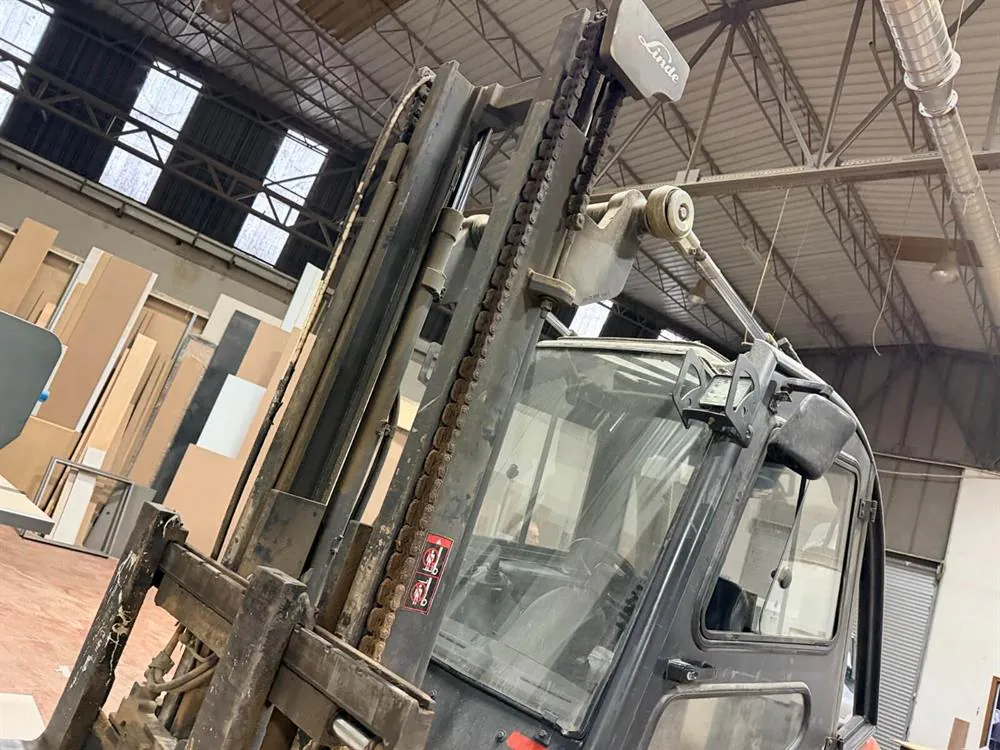 Linde H35D Forklift (2005) — 4/7