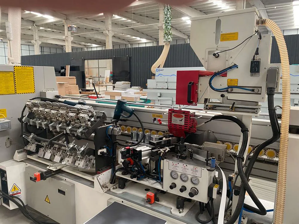 Nanxing NB875E Softforming Kenar Bantlama Makinesi (2022) — 8/23