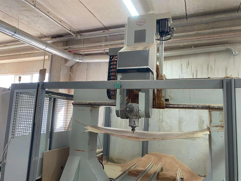 Pade Uni 5 Spin CNC Router (2005) — 4/13