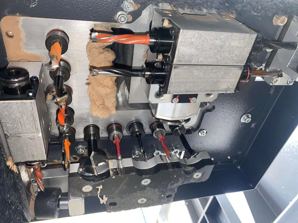 AES Go 1300 M CNC Delik Delme Makinesi (2021) — 10/10